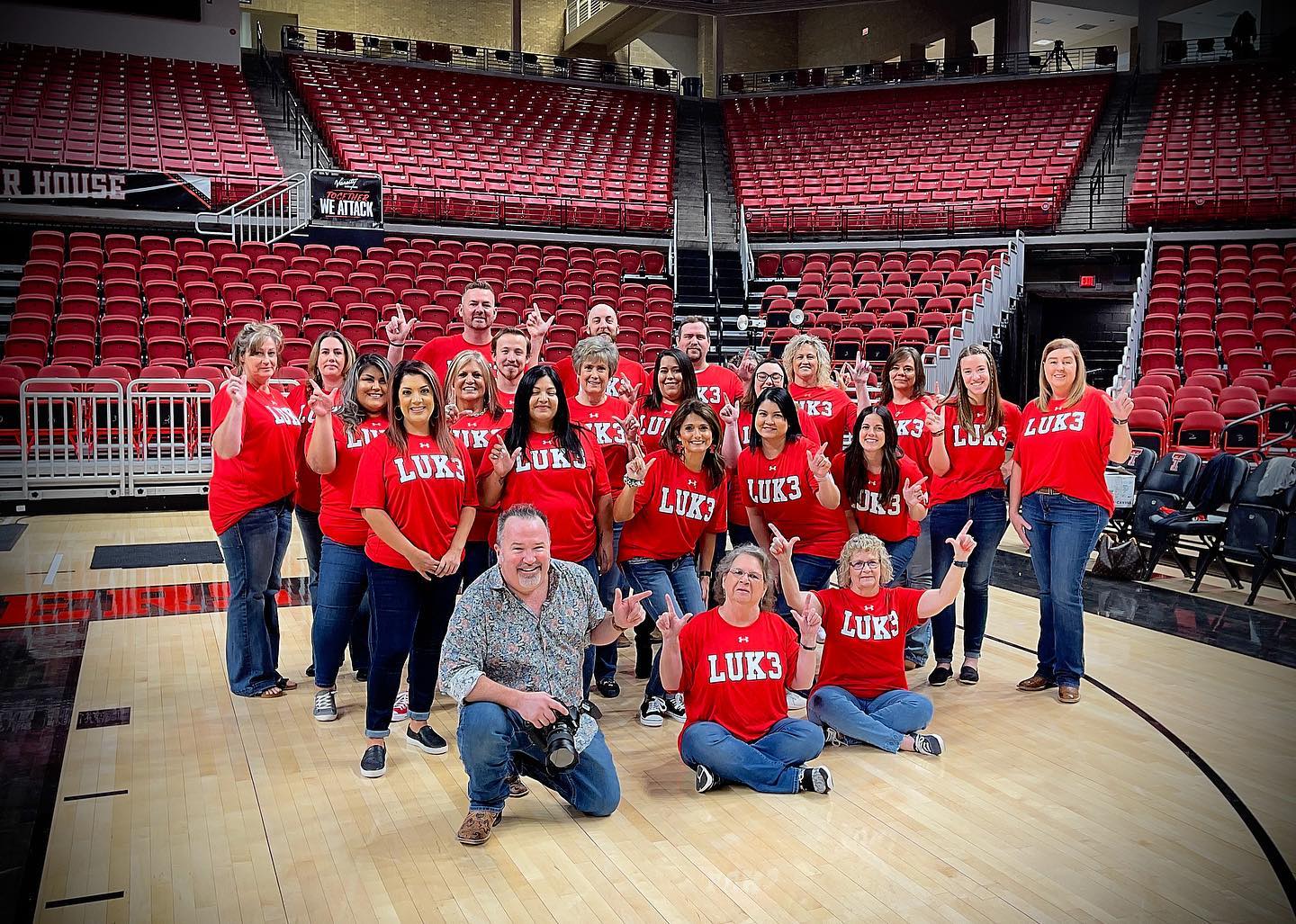 Great early morning shoot with the awesome folks at @grimesinsurance at @unitedsupermarketsarena. Ryan, you and your team rock Lubbock and beyond! #teamluke